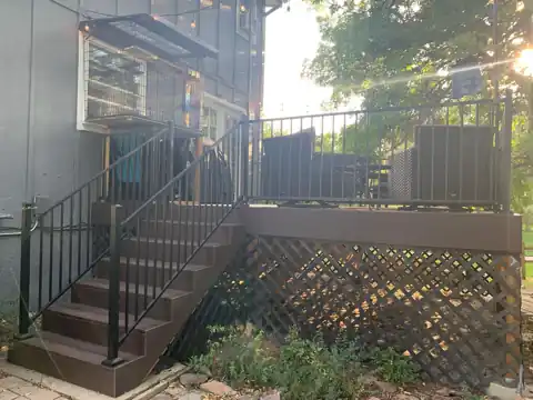 Deck stairs